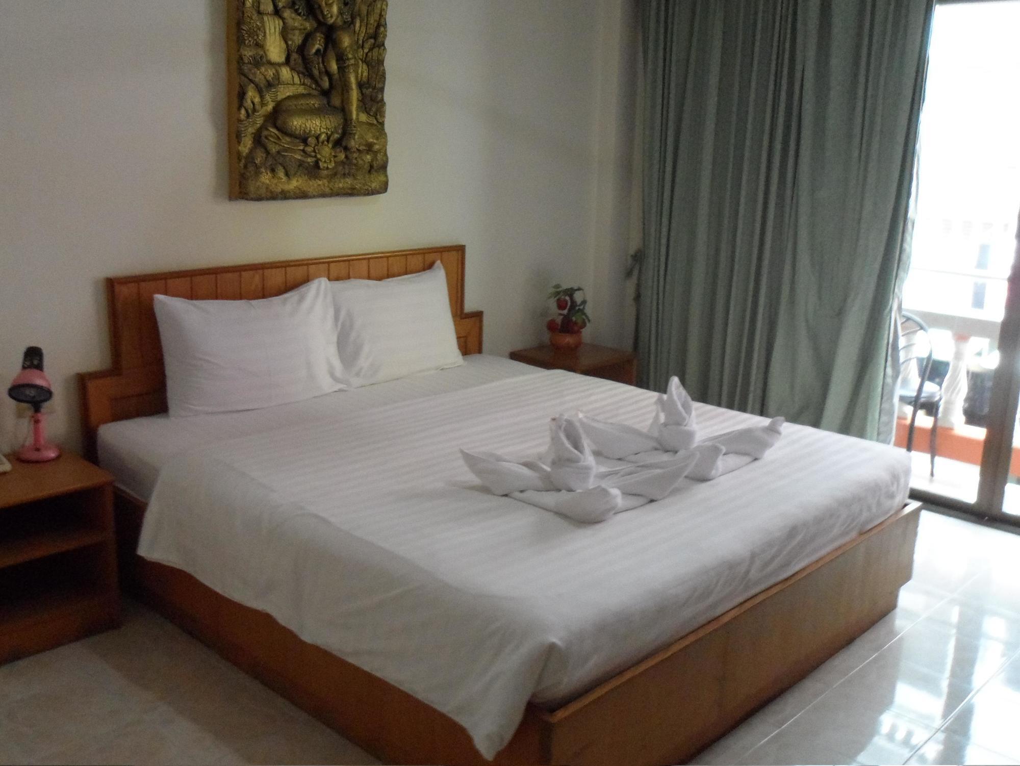 Andaman Sea Patong Hotel Exterior photo
